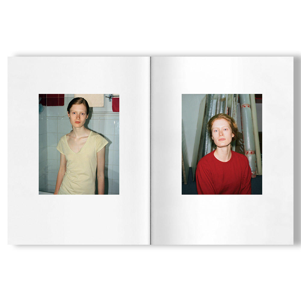 【デッドストック】Everything else is a lie by Hanna Putz（ハンナ・パッツ） 写真集