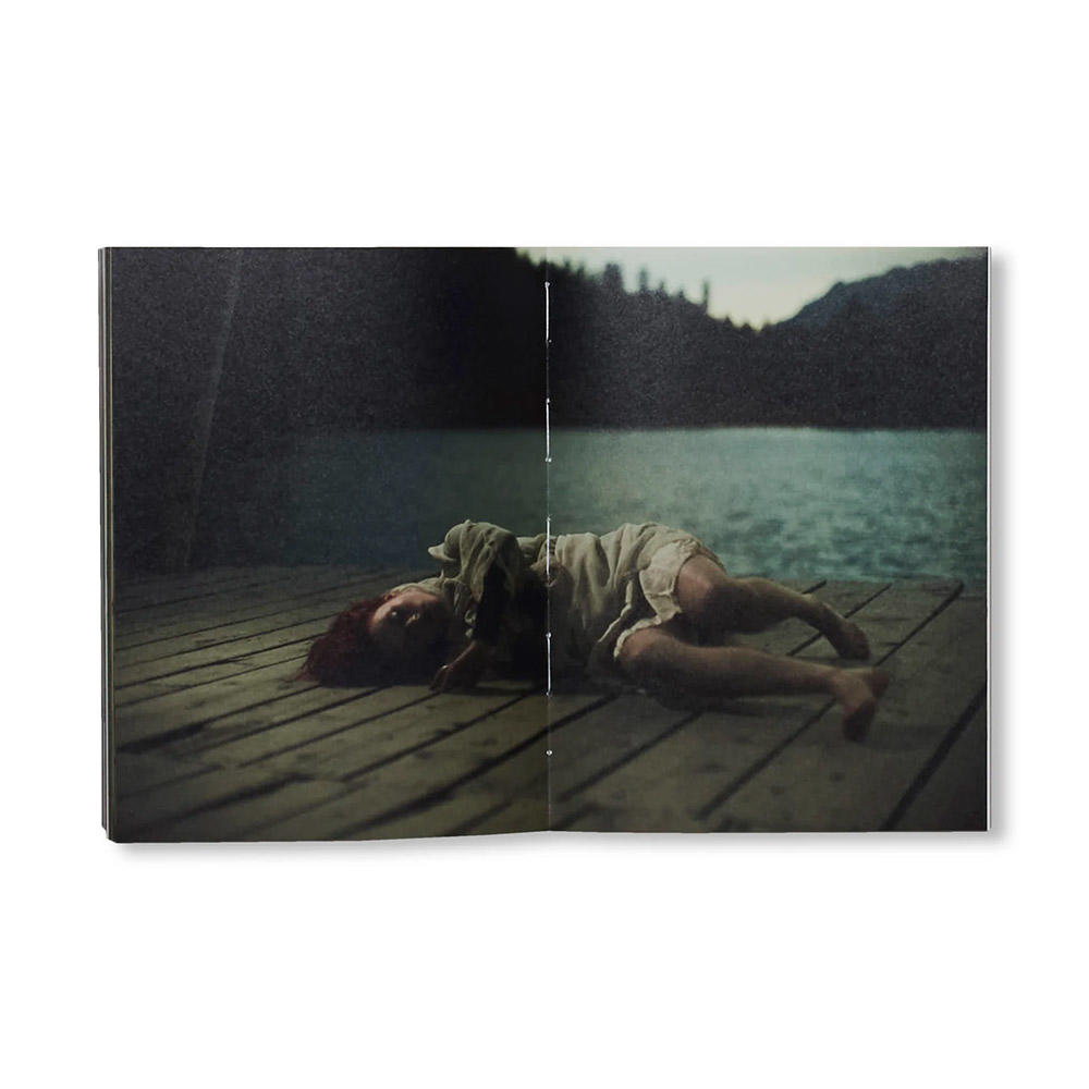 SOUVENIR ST. MORITZ #4 by David Sims（デヴィッド・ シムズ）, Jake Chapman（ジェイク・チャップマン） 写真集