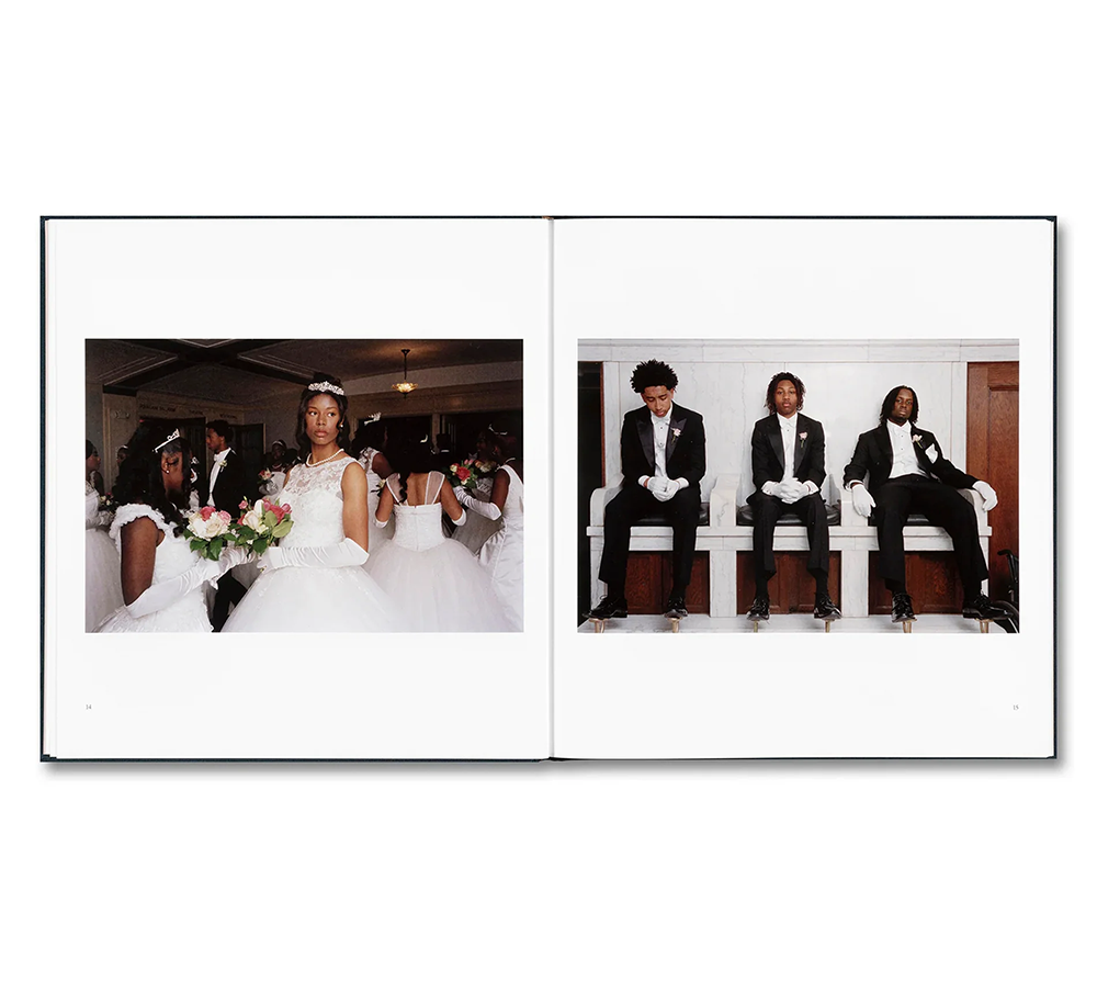 SOCIAL SEASON by Miranda Barnes（ミランダ・バーンズ） 写真集