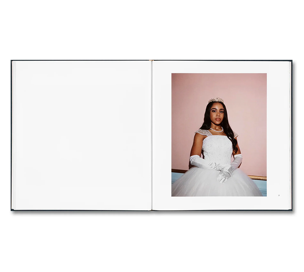 SOCIAL SEASON by Miranda Barnes（ミランダ・バーンズ） 写真集