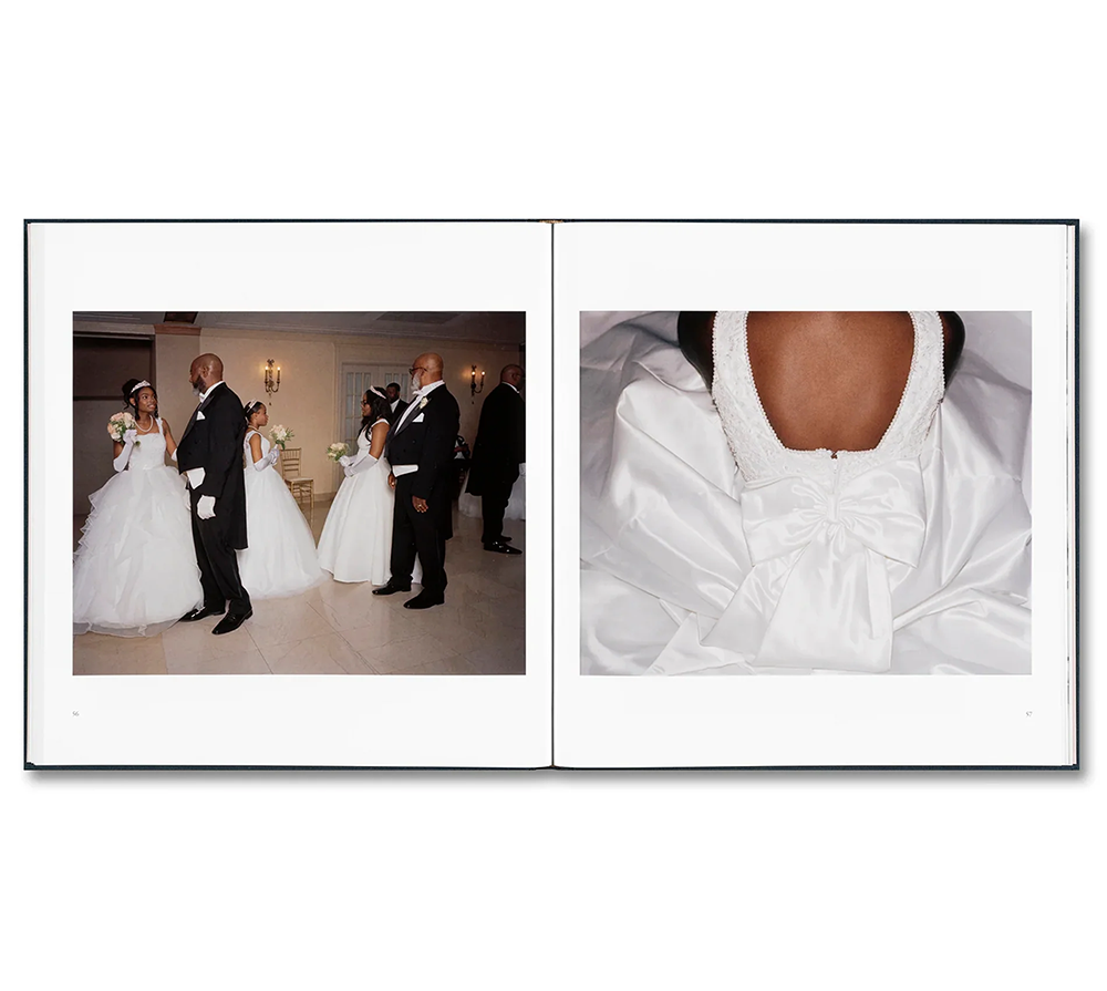 SOCIAL SEASON by Miranda Barnes（ミランダ・バーンズ） 写真集