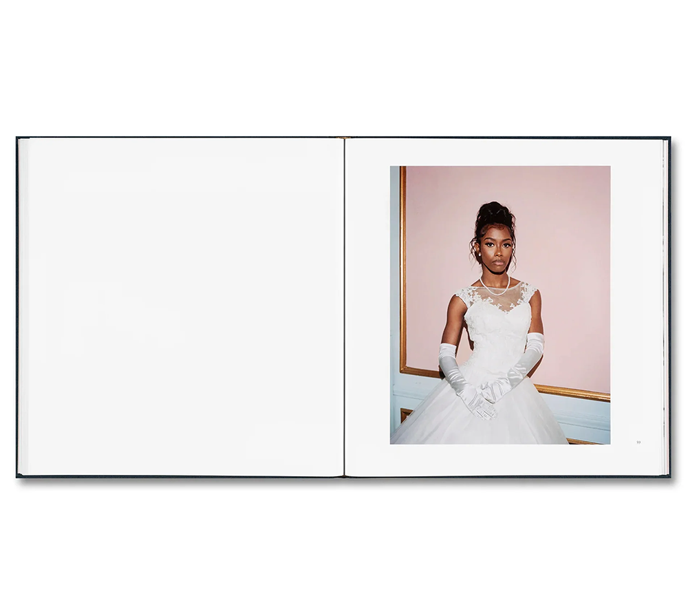 SOCIAL SEASON by Miranda Barnes（ミランダ・バーンズ） 写真集