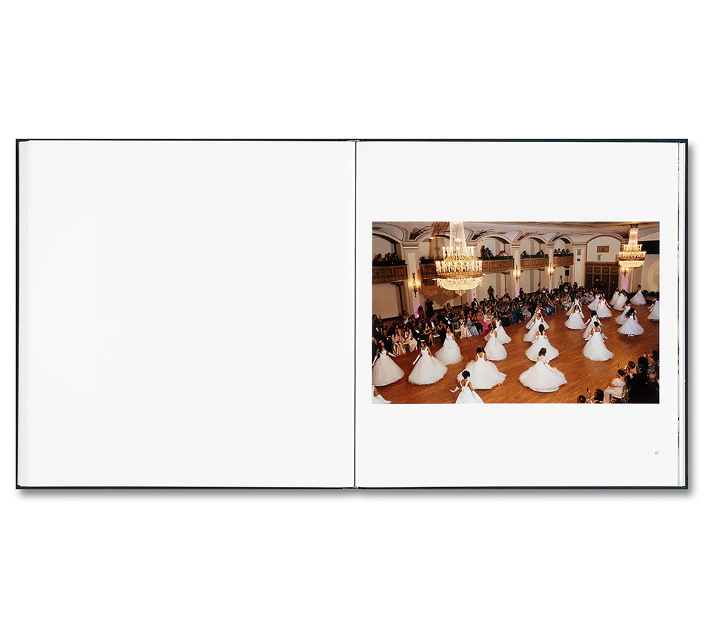 SOCIAL SEASON by Miranda Barnes（ミランダ・バーンズ） 写真集