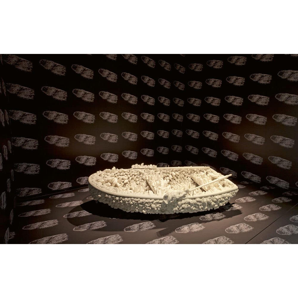 Yayoi Kusama: A Retrospective  草間彌生 作品集