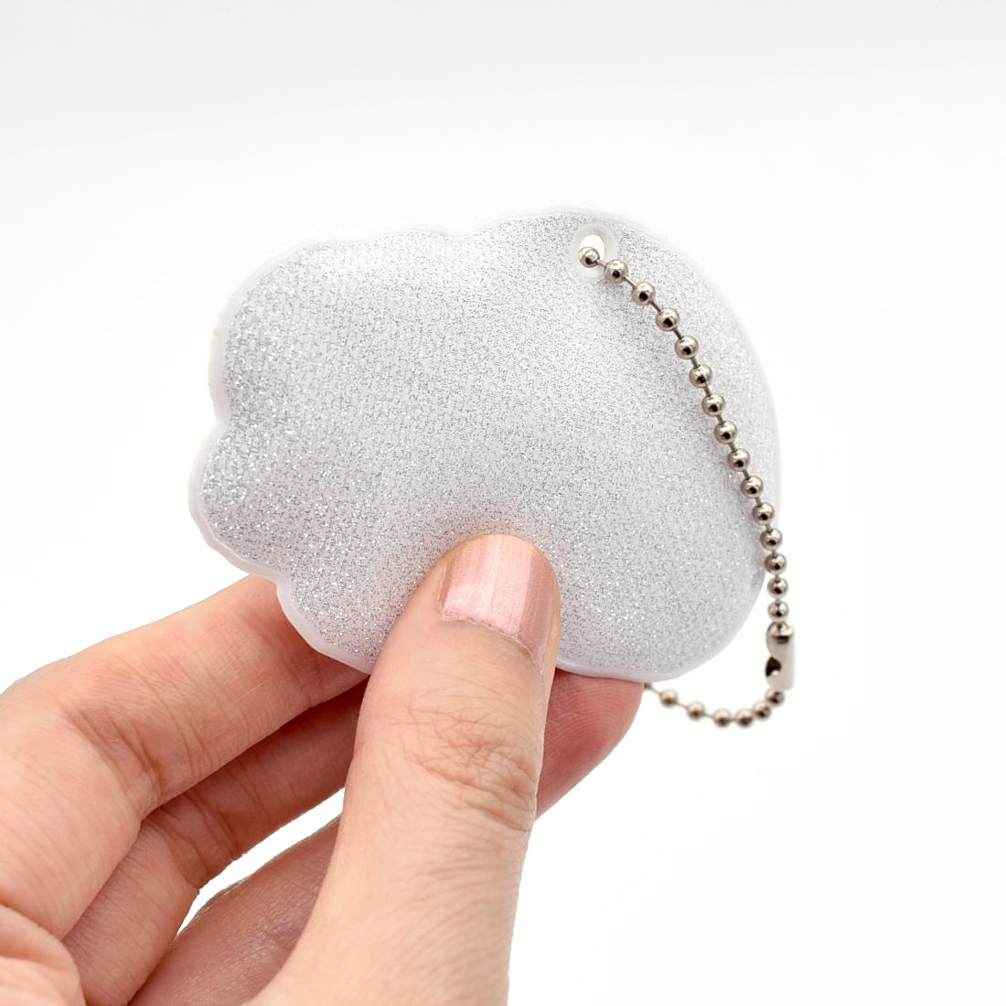 てらおかなつみのたくさんの犬展 犬の反射板キーホルダー 白