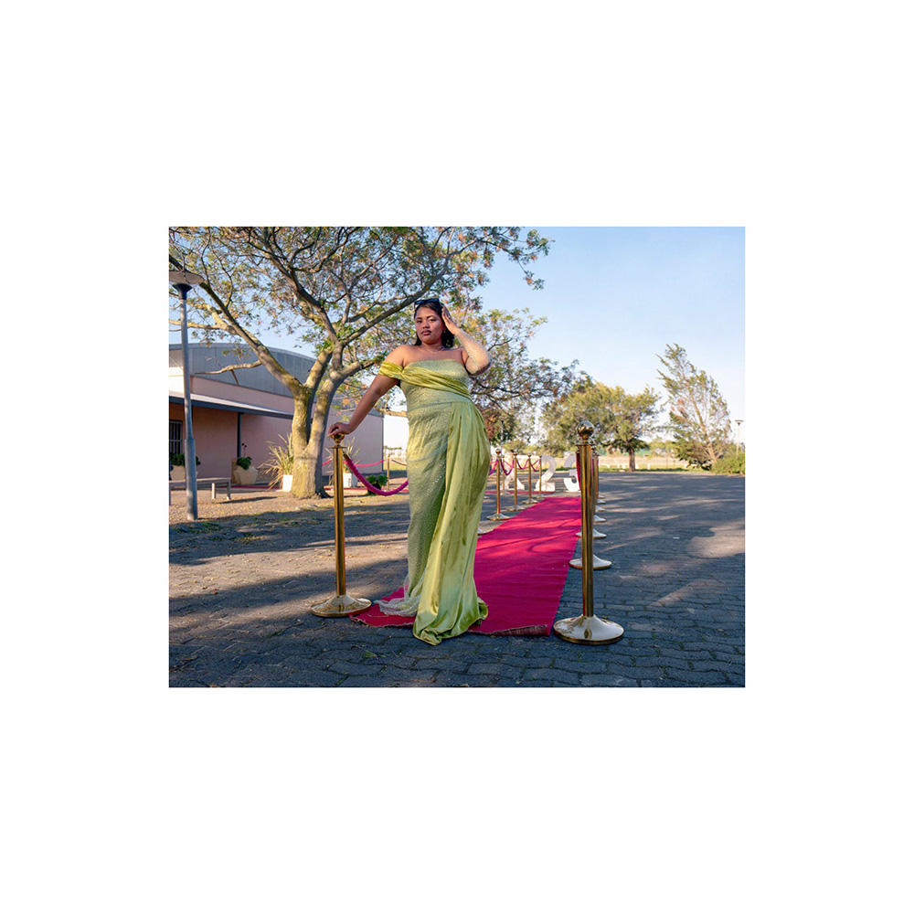 【限定500部】THE NIGHT IS YOUNG by Alice Mann　アリス・マン 写真集