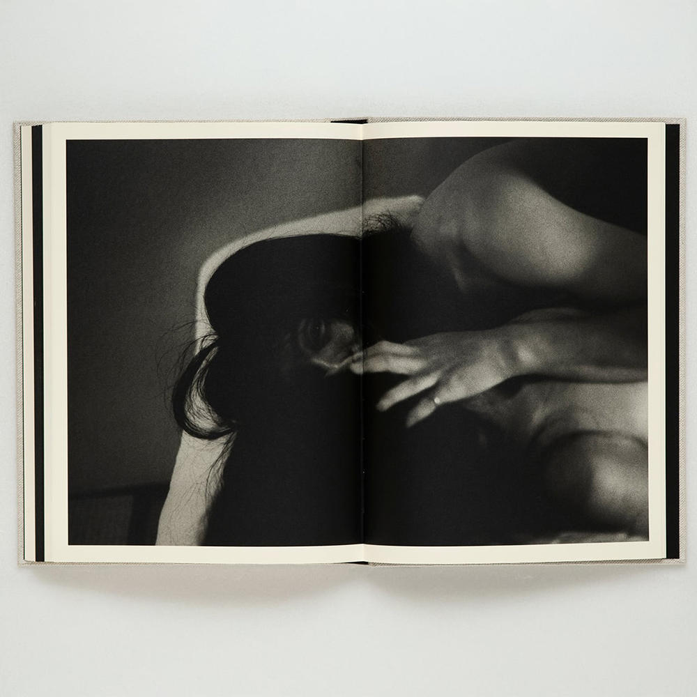 野村佐紀子　Lirio(サイン入）　表紙：SCAR Edition