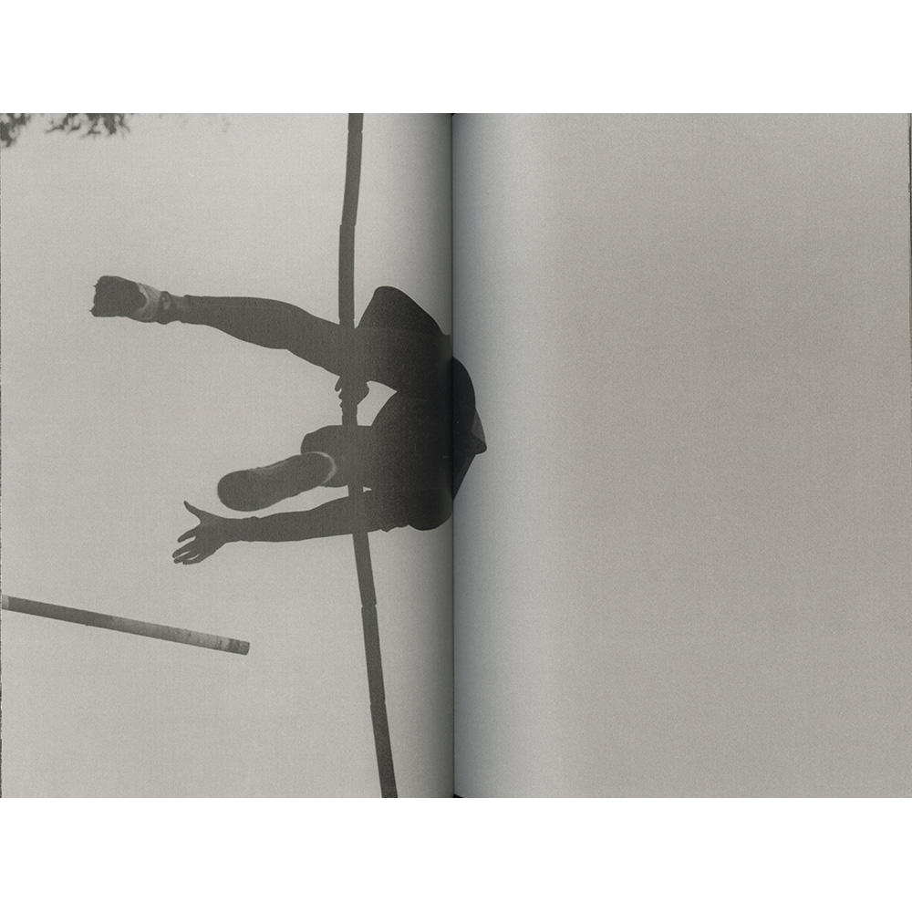 『Assembled 手の記憶』西野壮平 写真集