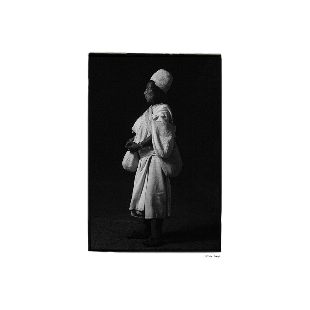 『Threads of Beauty 1995-2025 ―時をまとい、風をまとう。』 高木由利子 写真集