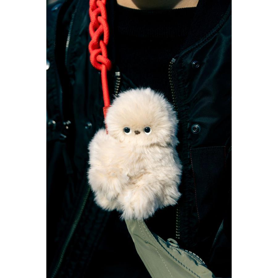 mirumi_Ivory_ちら見するチャームロボット「みるみ」アイボリー	