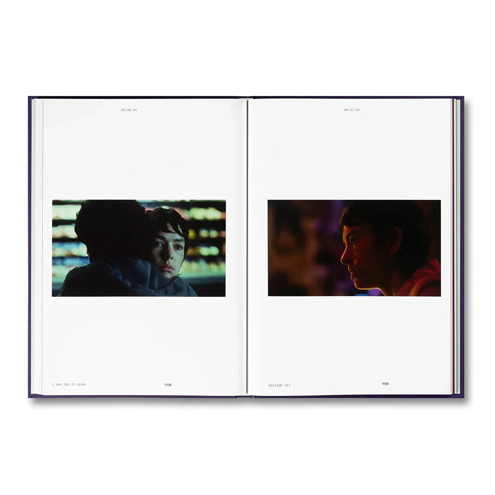 【A24】I SAW THE TV GLOW SCREENPLAY BOOK by Jane Schoenbrun　映画『テレビの中に入りたい』　ジェーン・シェーンブルン　作品集