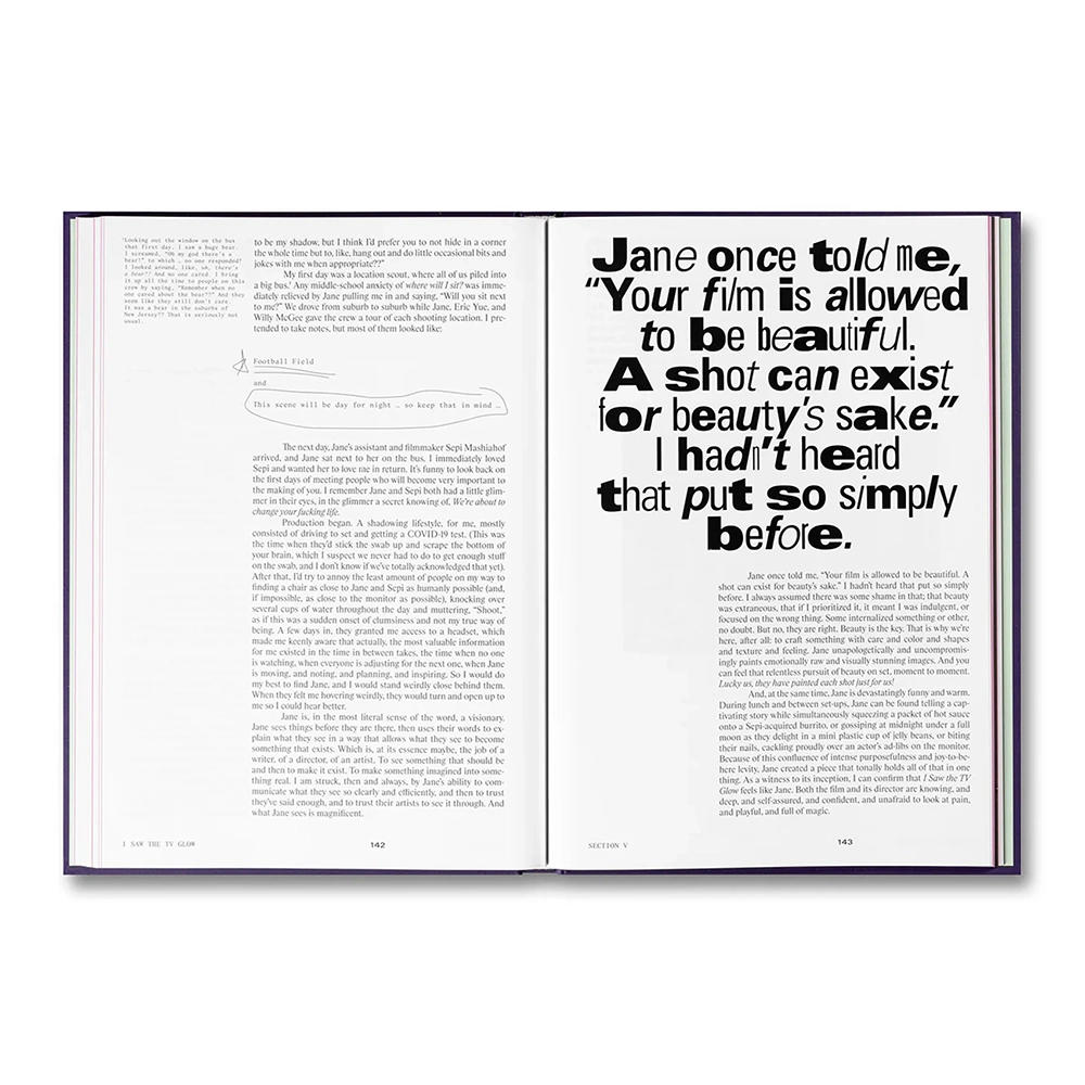 【A24】I SAW THE TV GLOW SCREENPLAY BOOK by Jane Schoenbrun　映画『テレビの中に入りたい』　ジェーン・シェーンブルン　作品集