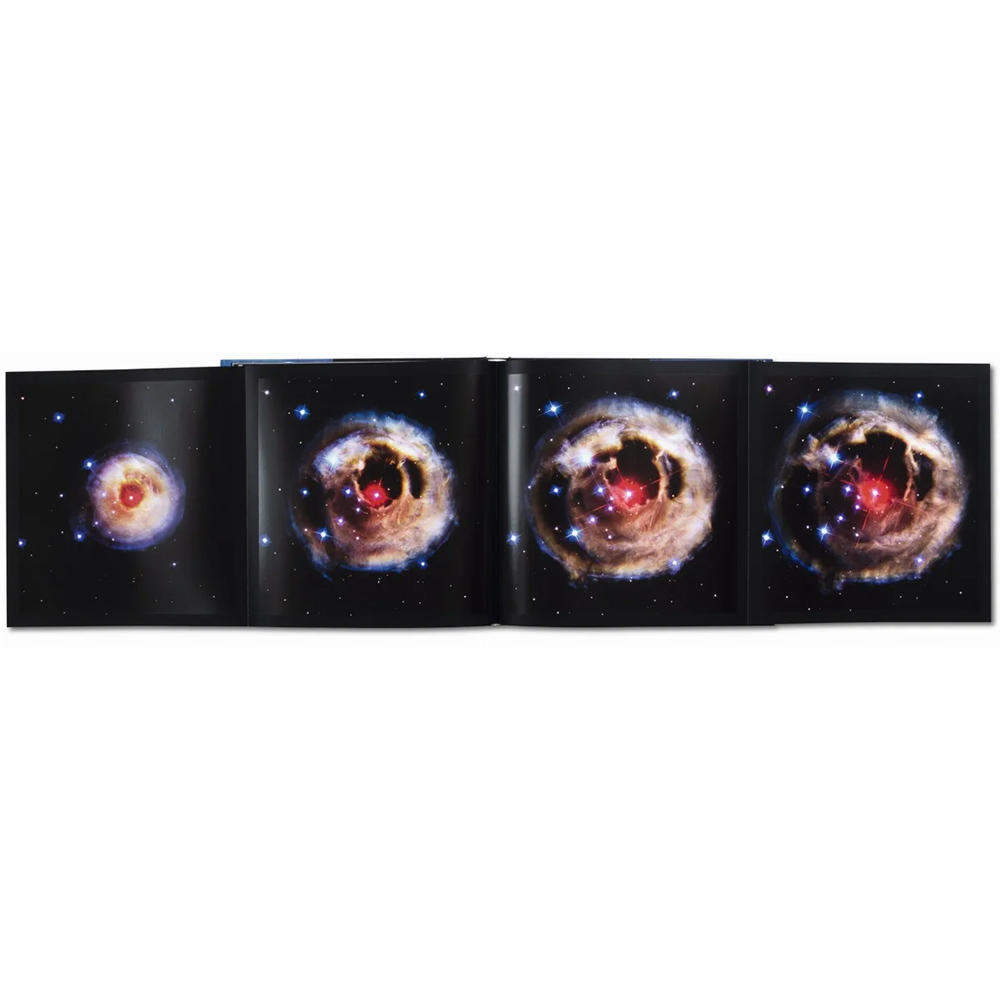 Expanding Universe. The Hubble Space Telescope