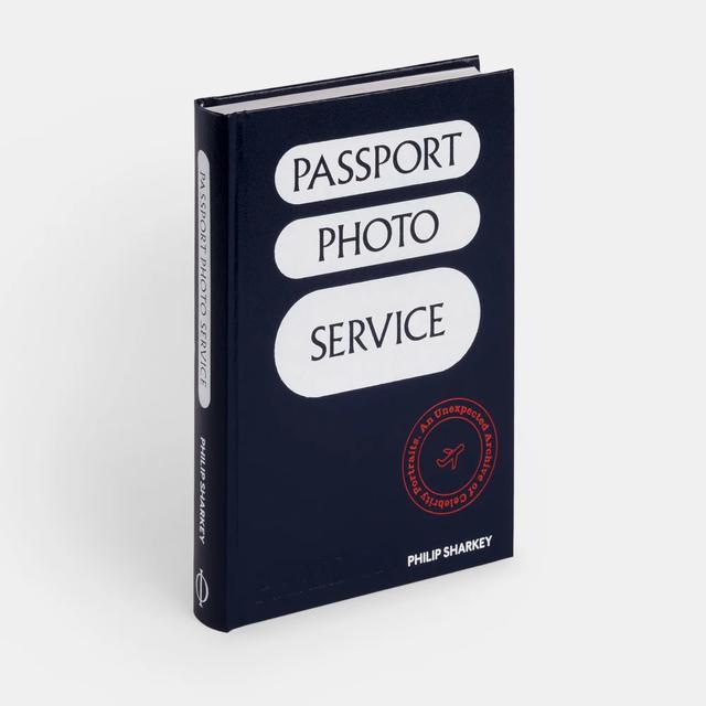 Passport Photo Service: An Unexpected Archive of Celebrity Portraits ロンドンのパスポート用写真スタジオで撮影された有名人のポートレート写真集