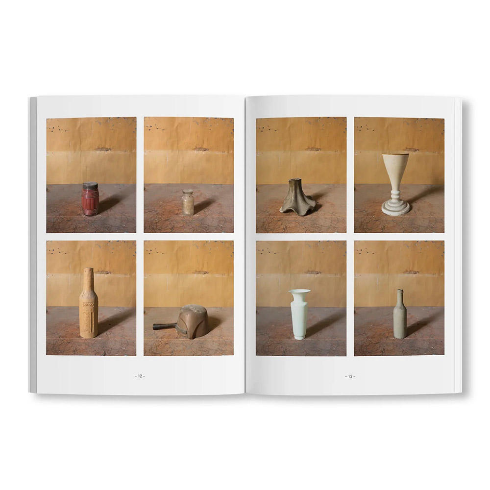 MORANDI'S OBJECTS. THE COMPLETE ARCHIVE OF CASA MORANDI by Joel Meyerowitz（ジョエル・マイロウィッツ） ジョルジョ・モランディ　作品集