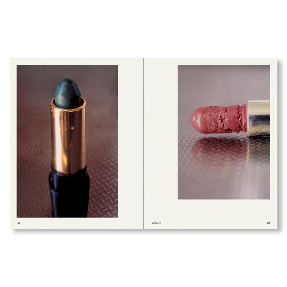 【予約／サイン入り】TRACES by Miyako Ishiuchi　石内都 写真集　※6月末頃入荷予定