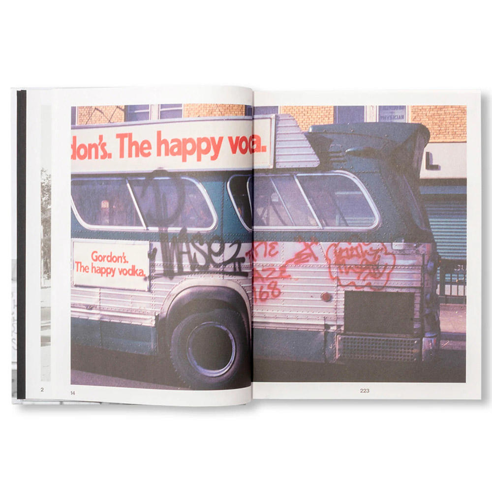 [SECOND PRINTING]PASSING THROUGH MOVING IN AND GETTING AWAY WITH IT: GORDON MATTA-CLARK NEW YORK CITY GRAFFITI PHOTOGRAPHS, 1972-73 by Gordon Matta-Clark（ゴードン・マッタ・クラーク） 作品集