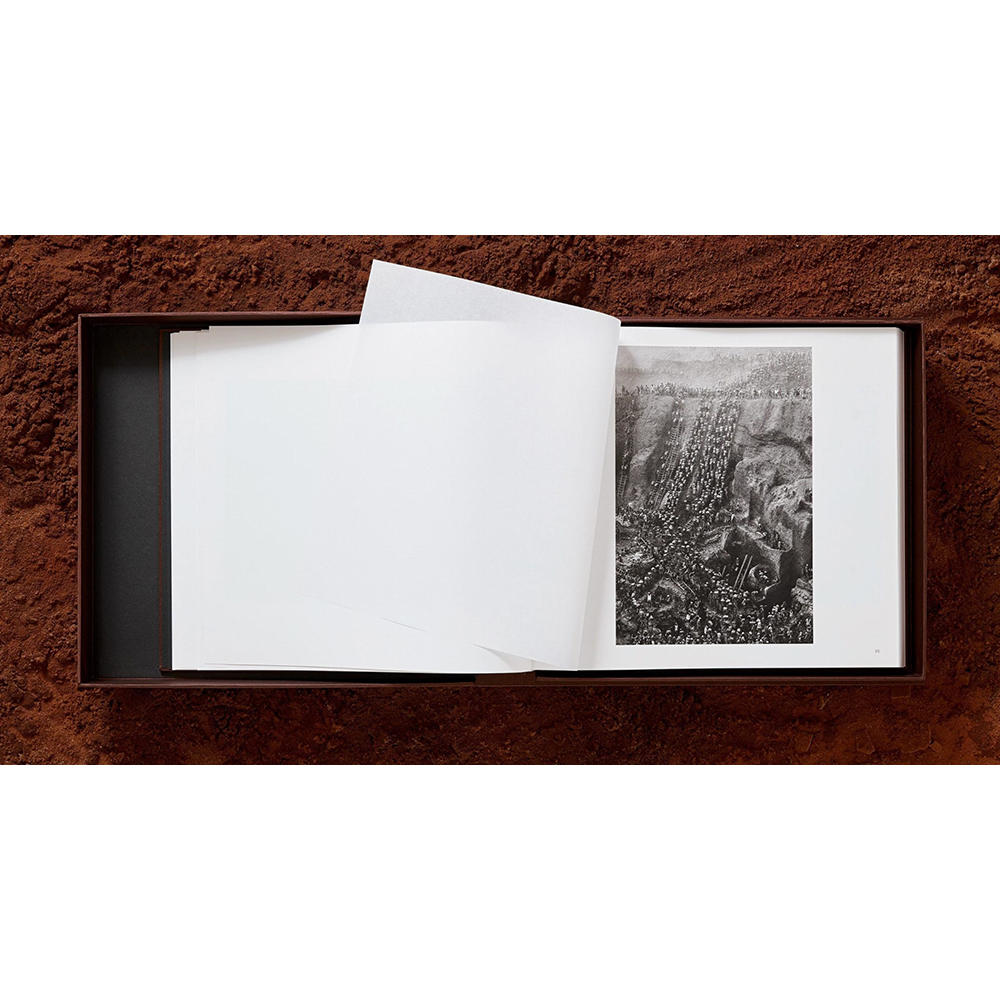 【Collector’s Edition】Sebastiao Salgado. Gold (セバスチャン・サルガド) 写真集 ※ご注文より1週間～10日程度で発送予定