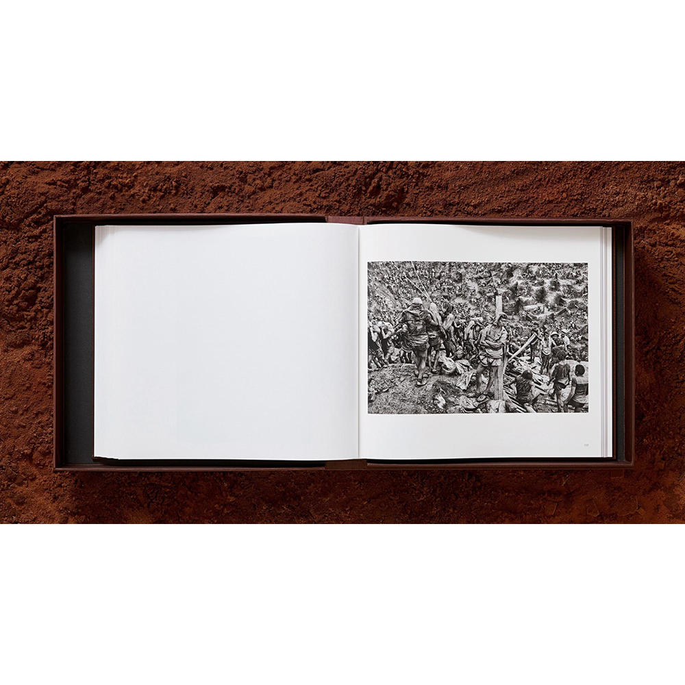 【Collector’s Edition】Sebastiao Salgado. Gold (セバスチャン・サルガド) 写真集 ※ご注文より1週間～10日程度で発送予定