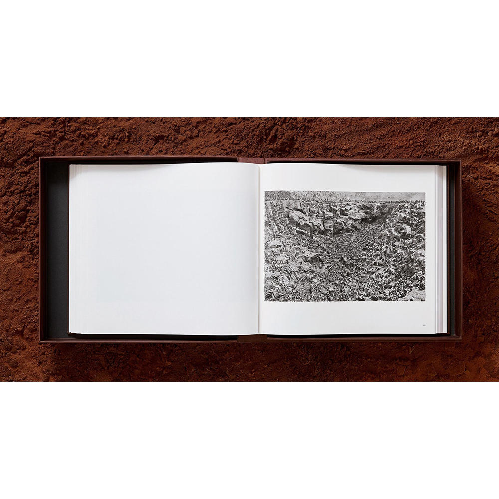 【Collector’s Edition】Sebastiao Salgado. Gold (セバスチャン・サルガド) 写真集 ※ご注文より1週間～10日程度で発送予定