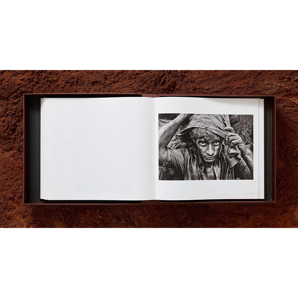 【Collector’s Edition】Sebastiao Salgado. Gold (セバスチャン・サルガド) 写真集 ※ご注文より1週間～10日程度で発送予定