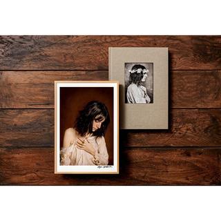 Lynn Goldsmith. Patti Smith. Before Easter After. Art Edition No. 1-100 ‘NYC, 1977’（リン・ゴールドスミス）パティ・スミス 写真集 ※ご注文より1週間～10日程度で発送予定