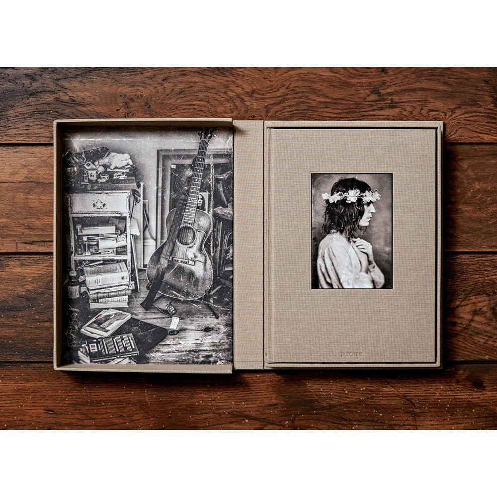 Lynn Goldsmith. Patti Smith. Before Easter After. Art Edition No. 101-200 ‘NYC, 1976’（リン・ゴールドスミス）パティ・スミス 写真集 ※ご注文より1週間～10日程度で発送予定