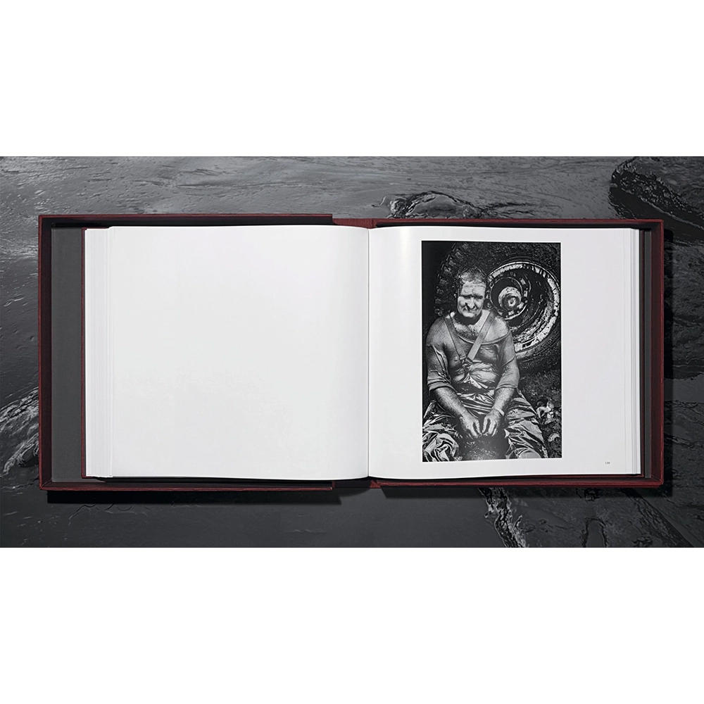 【Collector’s Edition】Sebastião Salgado. Kuwait. A Desert on Fire  (セバスチャン・サルガド) 写真集 ※ご注文より1週間～10日程度で発送予定