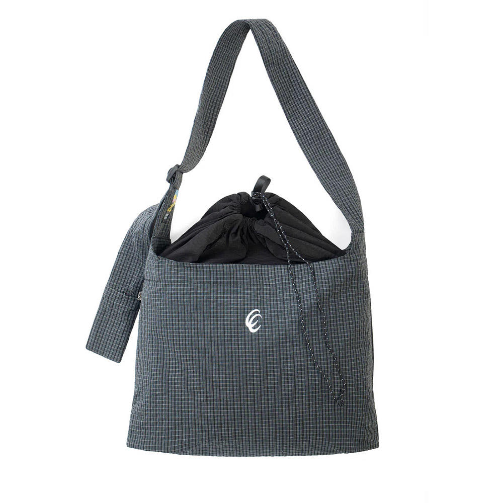 【Same Paper／カラーの選択可】CC Nylon Grid Crossbody Bag クロスボディバッグ