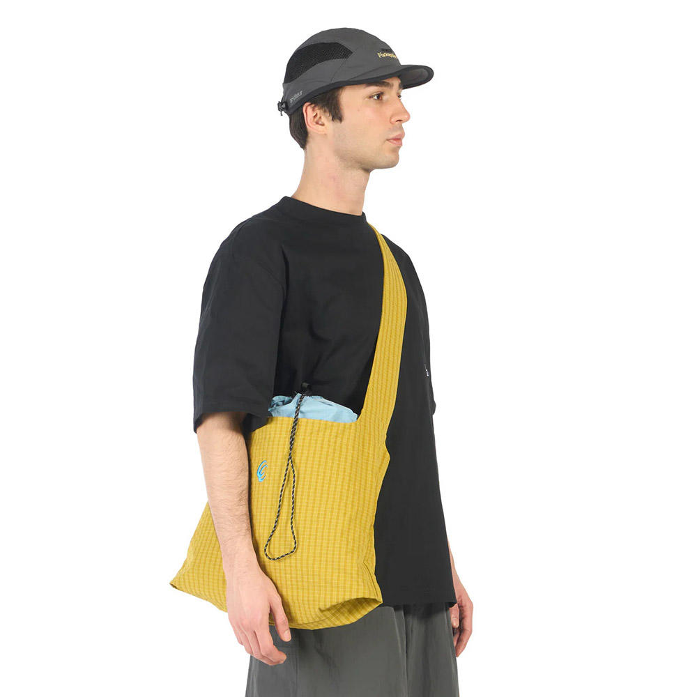 【Same Paper／カラーの選択可】CC Nylon Grid Crossbody Bag クロスボディバッグ