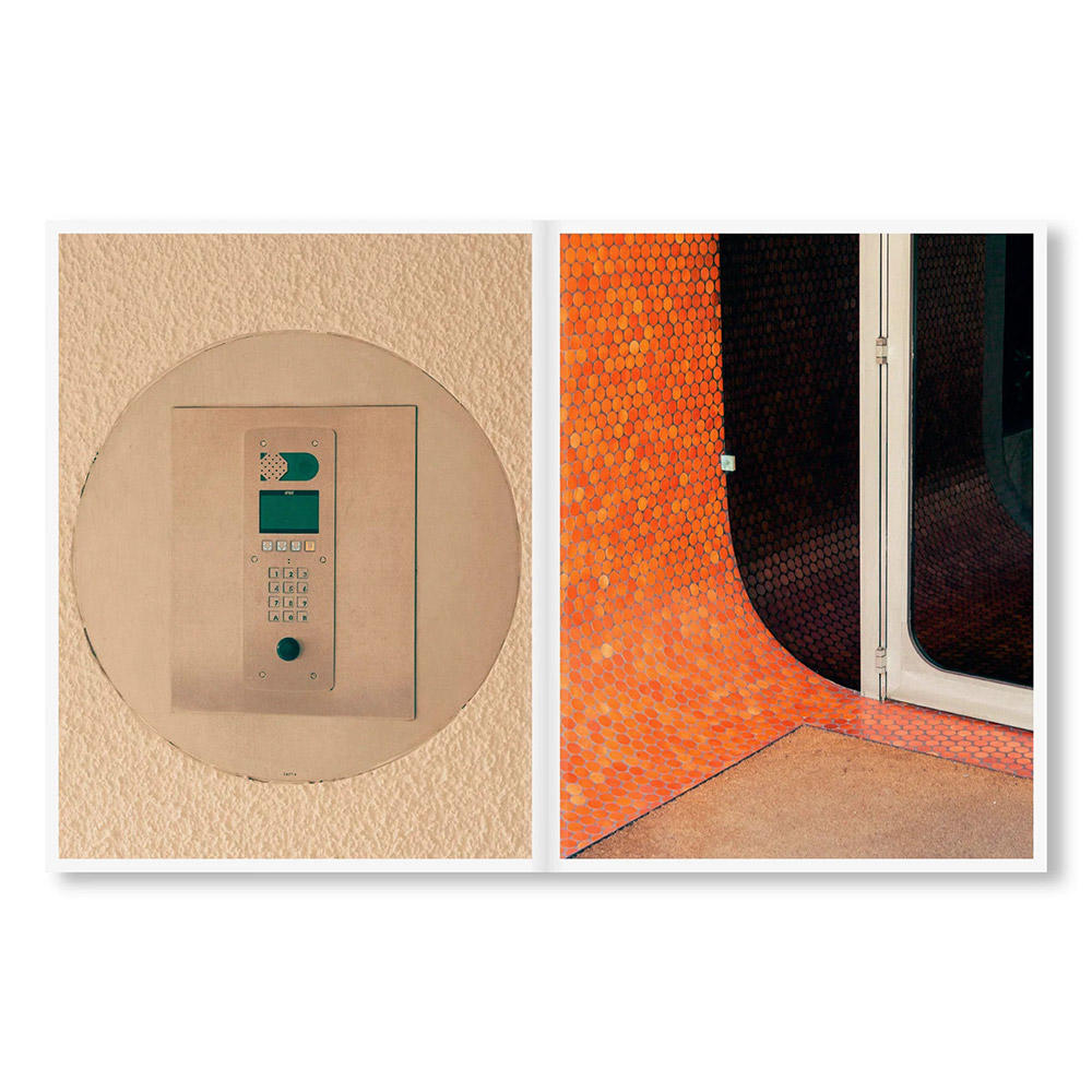 HALLWAYS by Romain Laprade（ロマン・ラプラード） 写真集