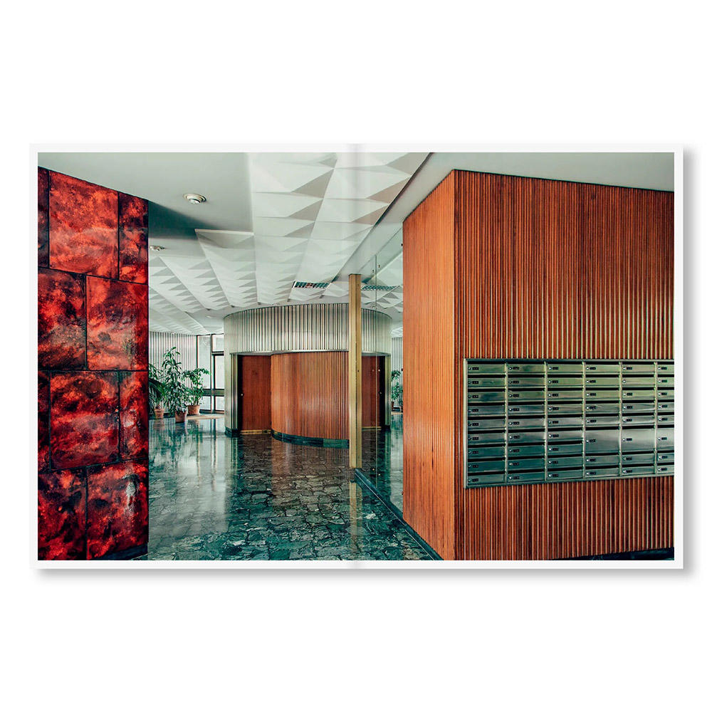 HALLWAYS by Romain Laprade（ロマン・ラプラード） 写真集