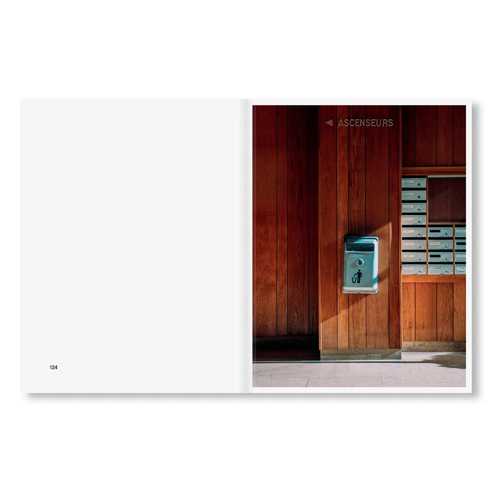 HALLWAYS by Romain Laprade（ロマン・ラプラード） 写真集