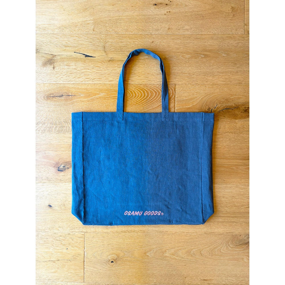 【予約受付中】【蔦屋書店感謝祭_202609】millvalley OSAMU GOODS big square bag_blue ※2026年9月4日発売以降順次発送予定）