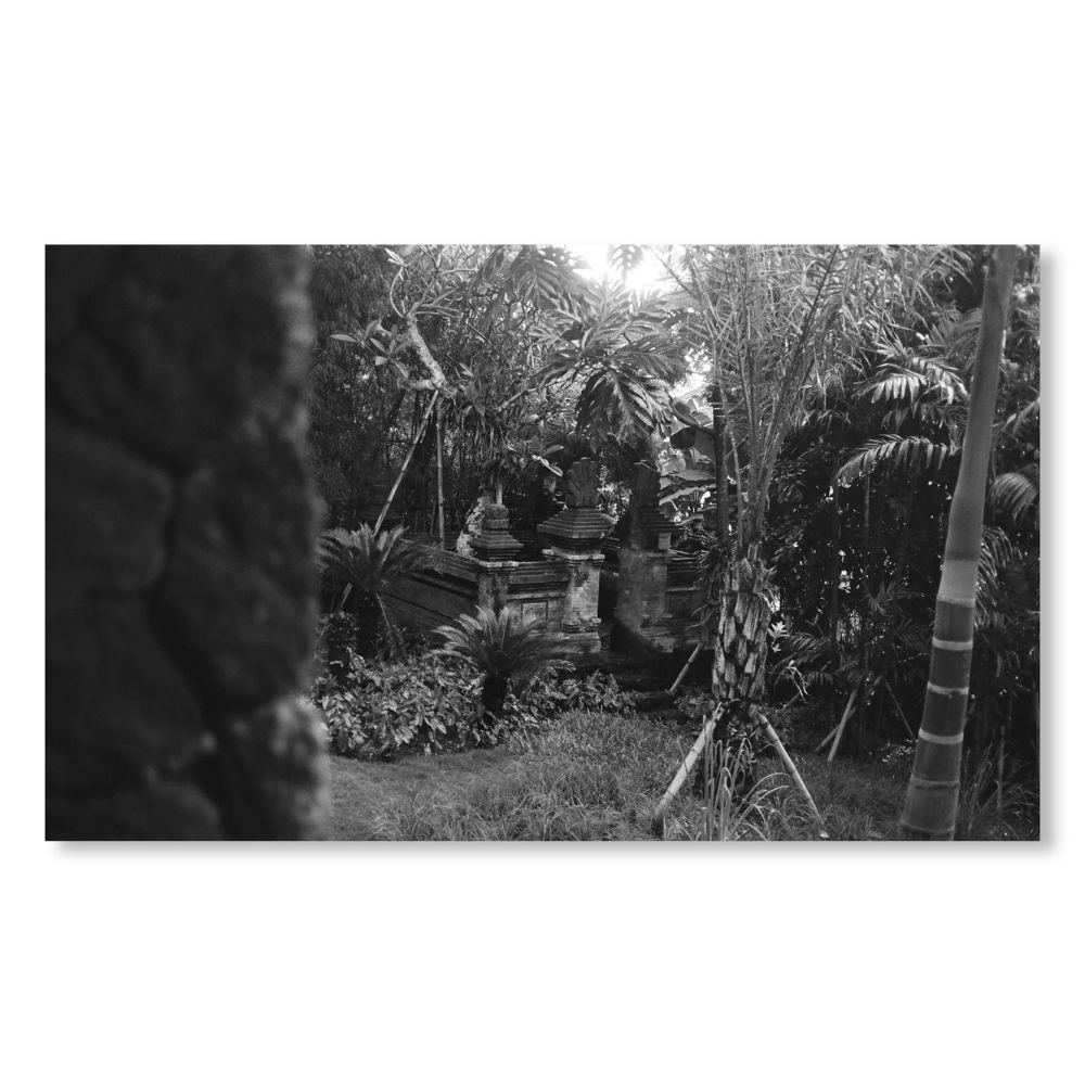 RUMAH RUBAH - A BALI HOME OF GILDAS LOAEC AND ROMY LOAEC