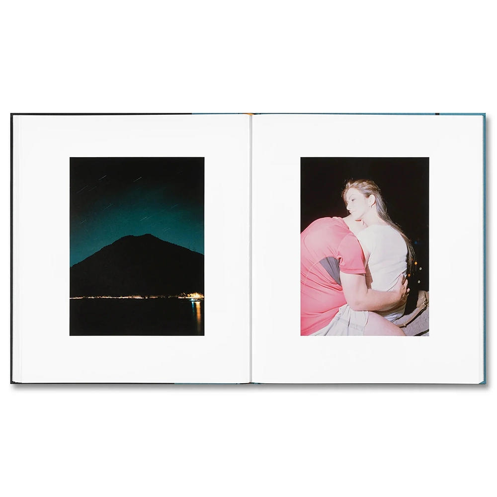 【予約／サイン本】MOUNTAIN BLACK HEART by Irina Rozovsky（イリーナ・ロゾフスキー）写真集　※8月下旬～9月上旬頃入荷予定