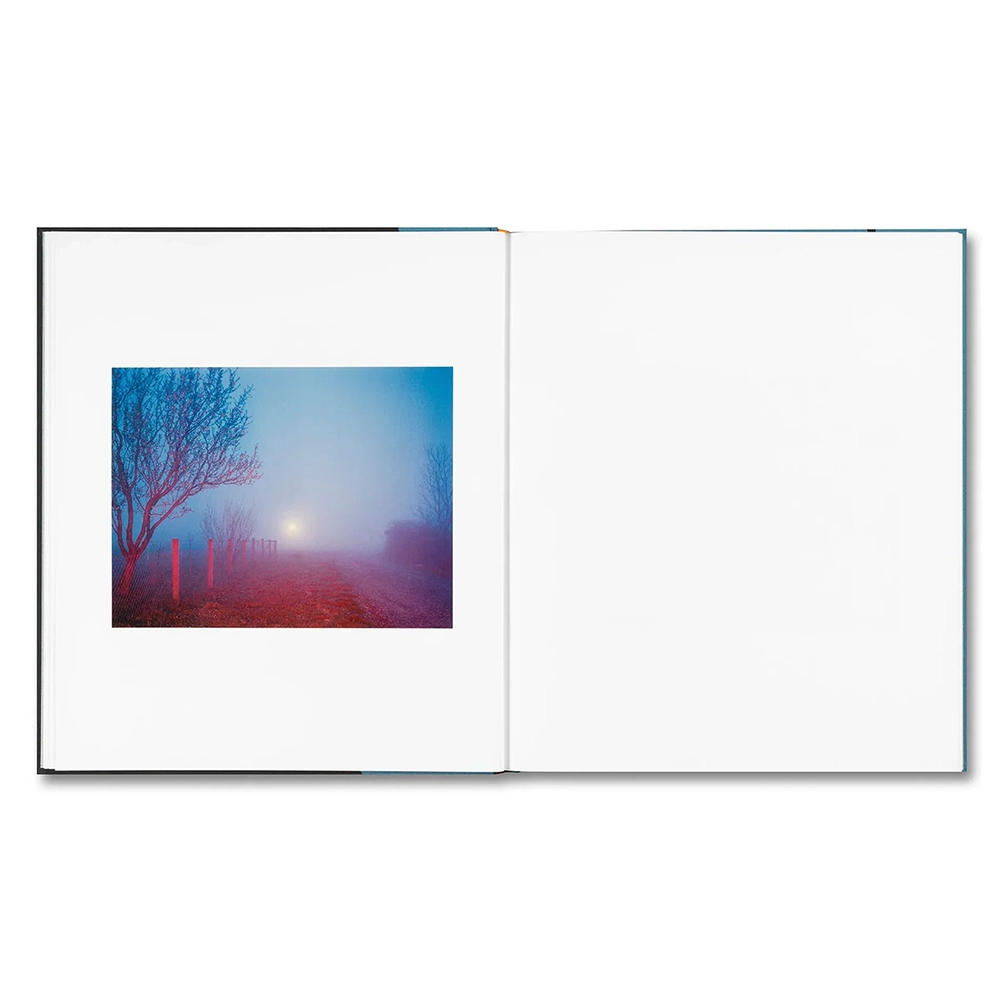 【予約／サイン本】MOUNTAIN BLACK HEART by Irina Rozovsky（イリーナ・ロゾフスキー）写真集　※8月下旬～9月上旬頃入荷予定