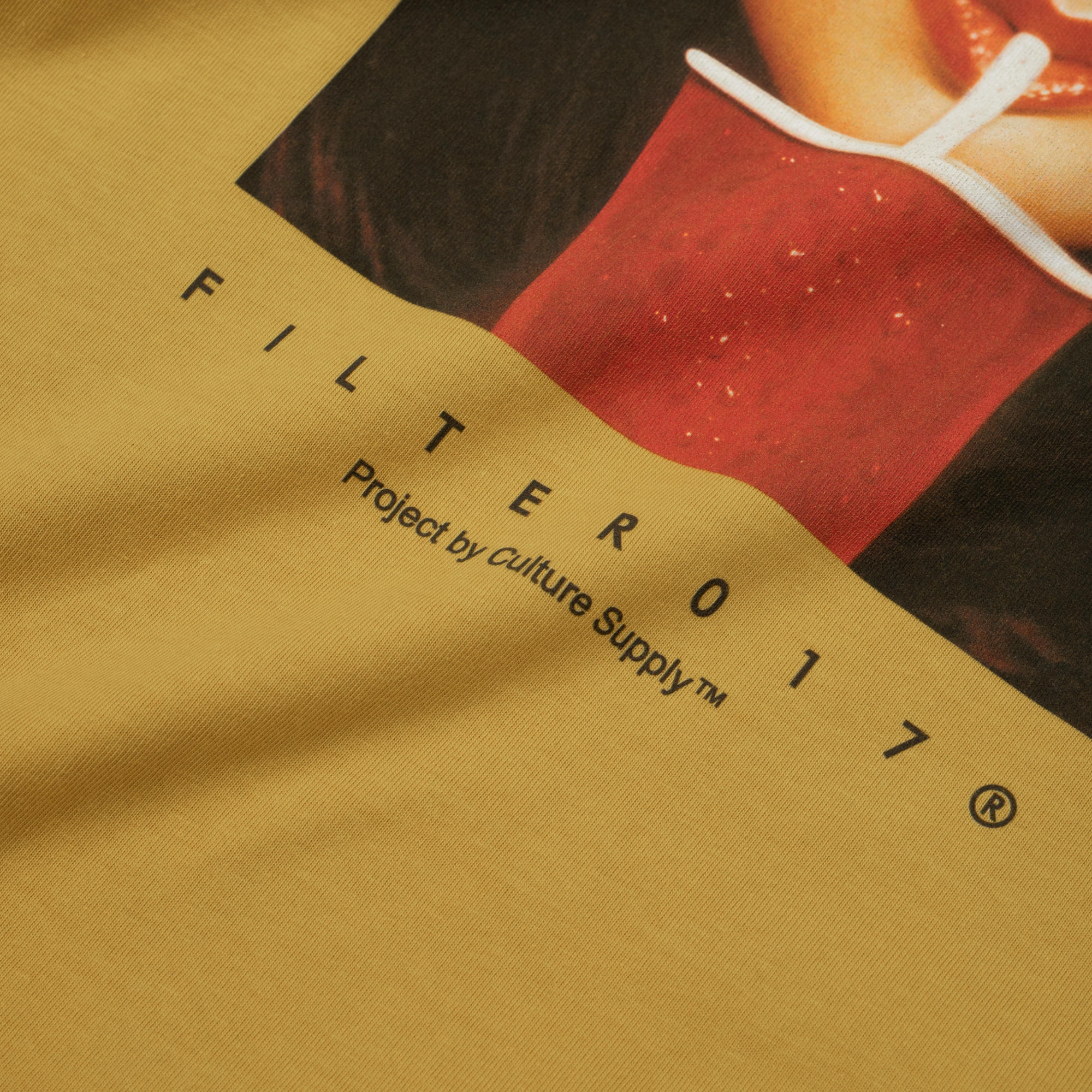Playboy 1982マガジンカバーTシャツ-イエロー