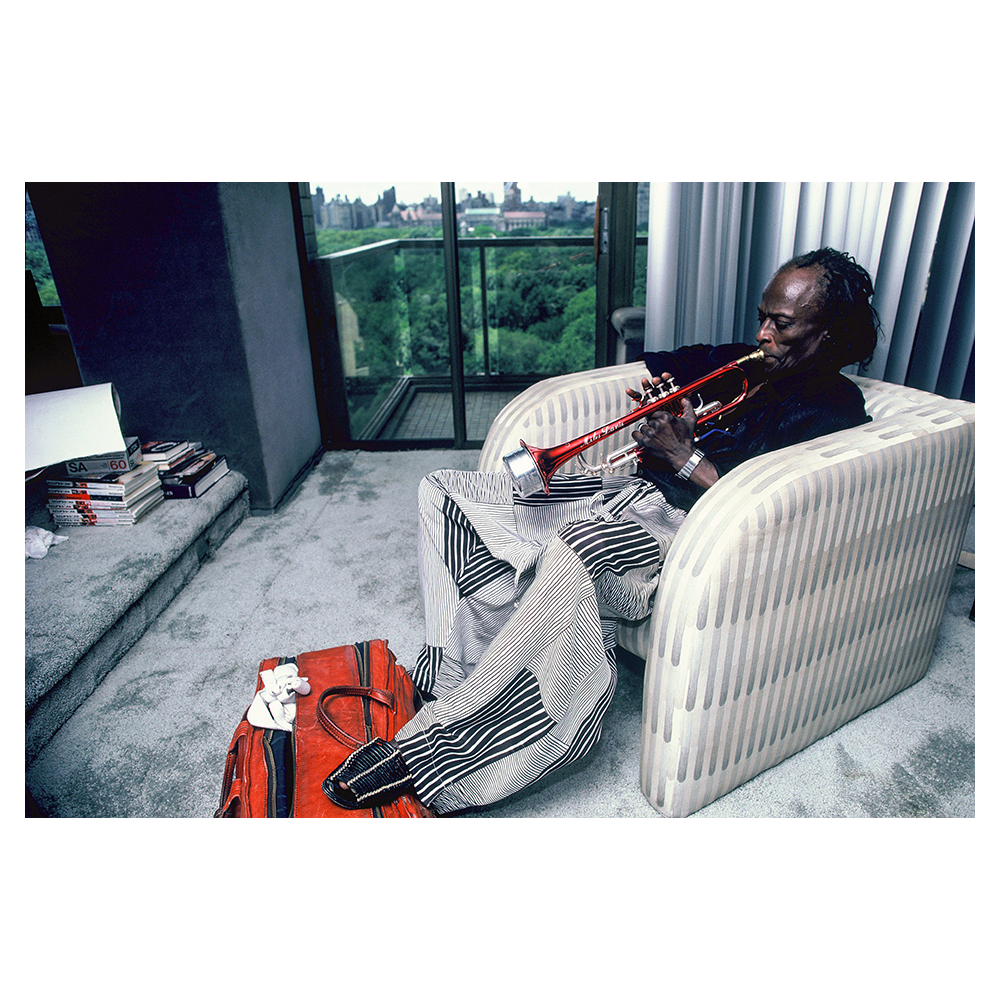 【予約／サイズの選択可】Miles Davis Red Trumpet T-Shirt マイルス・デイヴィス Tシャツ　※10月上旬の入荷を予定