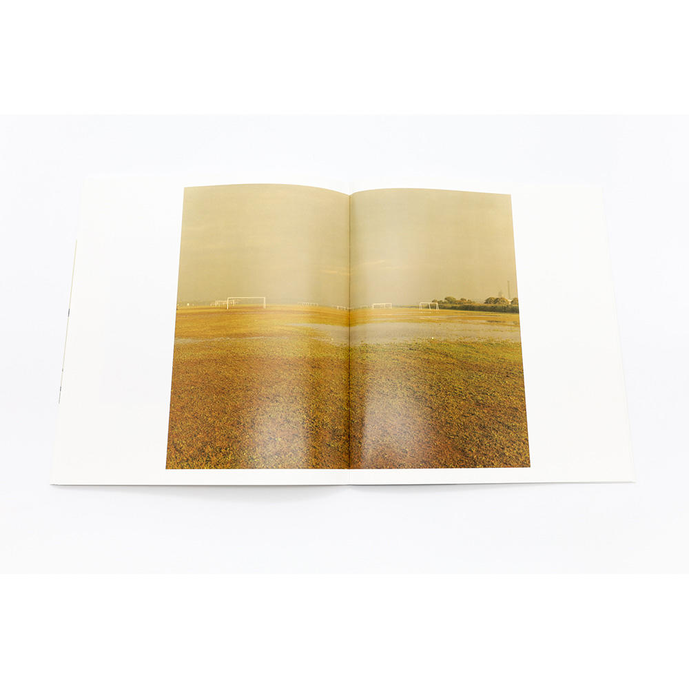 【予約】復刊 生きている　佐内正史　写真集　※10月上旬入荷予定