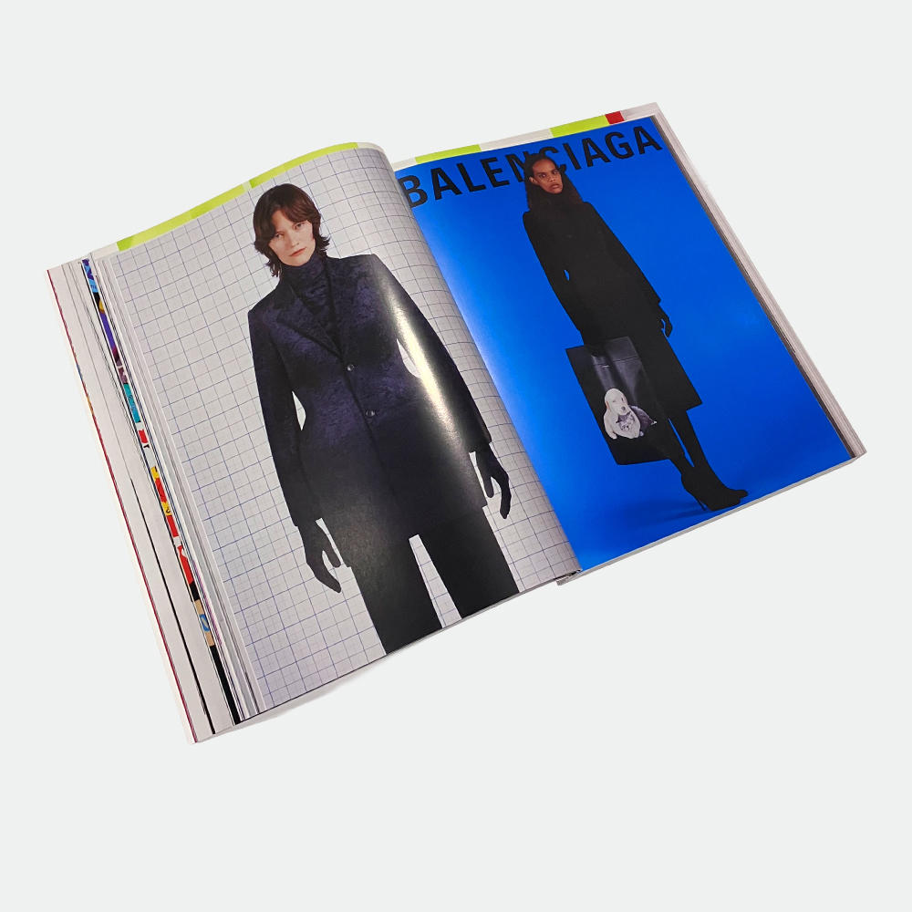 SELF SERVICE THE ADS, 1994-2026 [SIXTH EDITION] 写真集