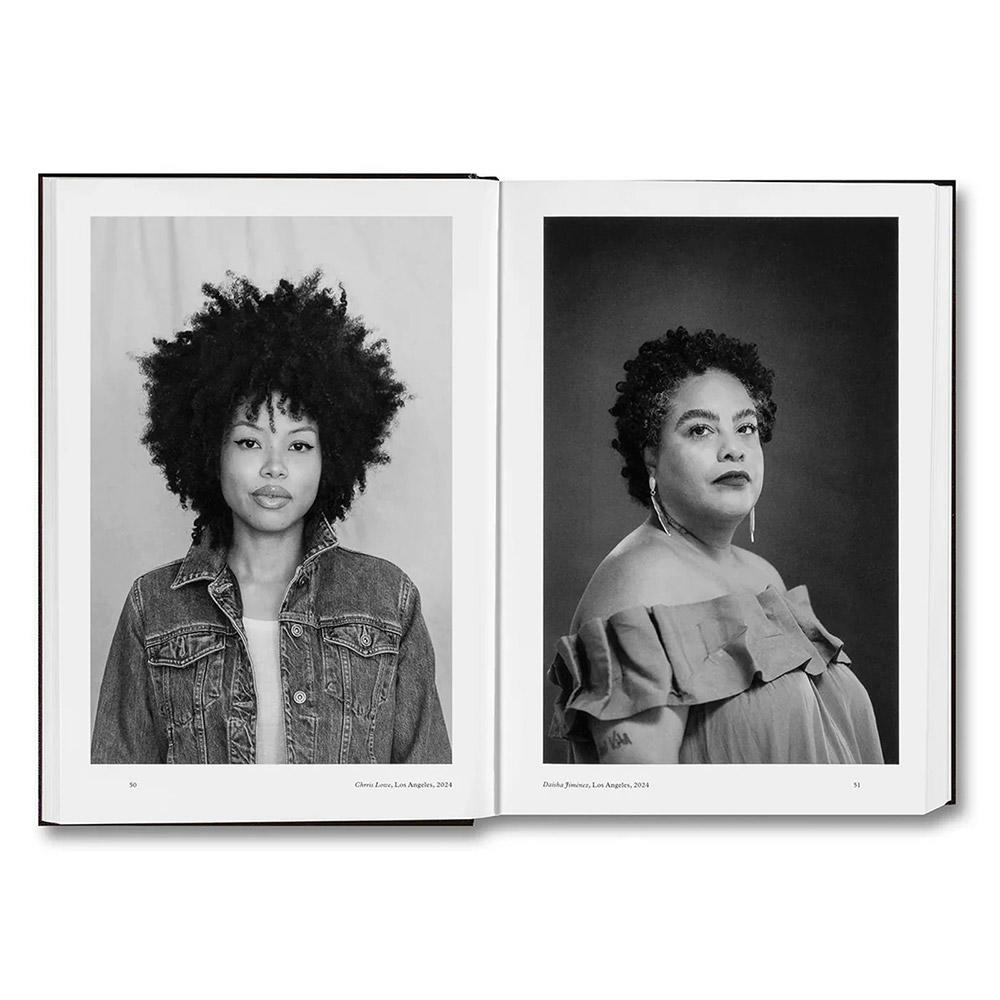 【予約】FACES AND PHASES by Zanele Muholi（ザネレ・ムホリ） 写真集 ※10月中旬入荷予定