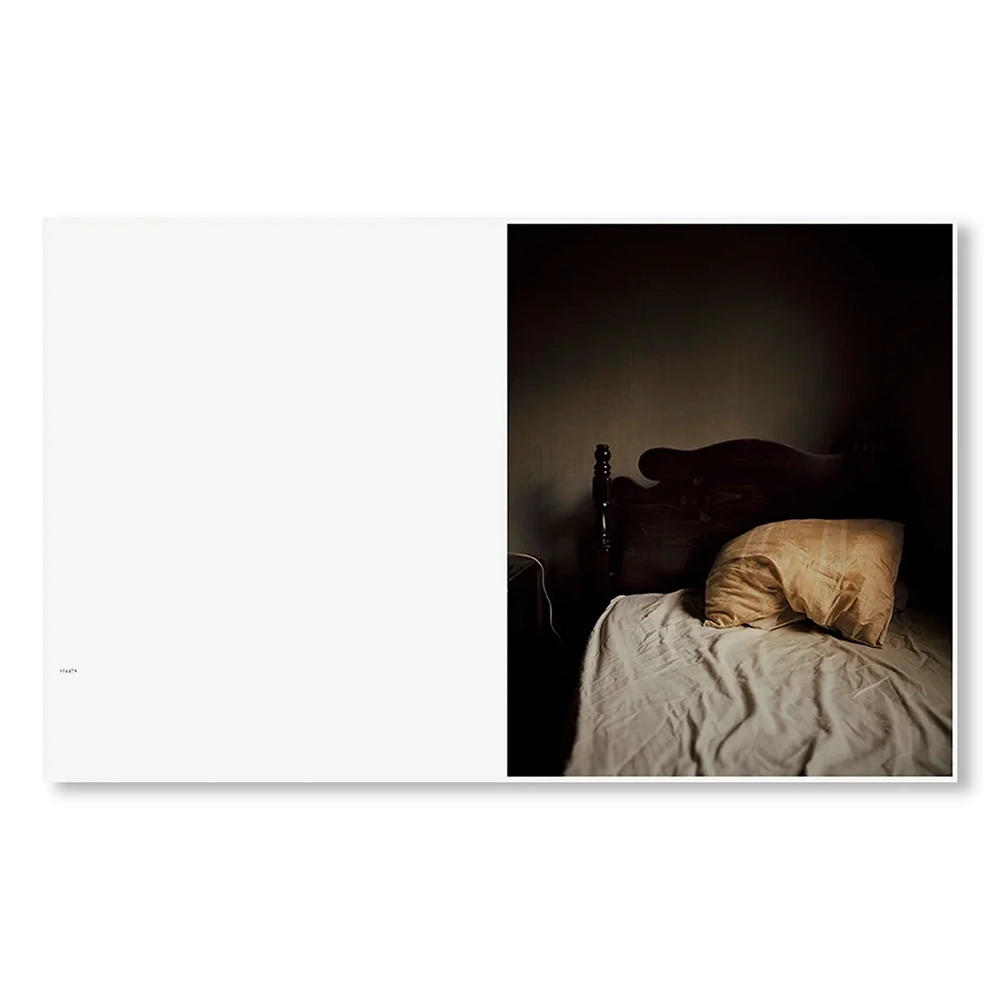 【2000部限定／刊行25周年記念版・通常版】HOUSE HUNTING by Todd Hido [TWENTY-FIFTH ANNIVERSARY EDITION]（トッド・ハイド）　写真集