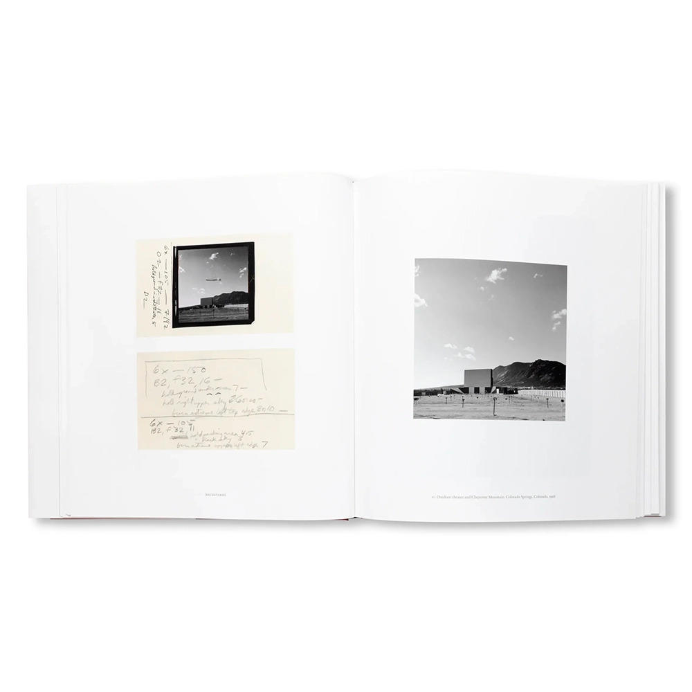 ROBERT ADAMS: CONTACT by Robert Adams（ロバート・アダムス）写真集