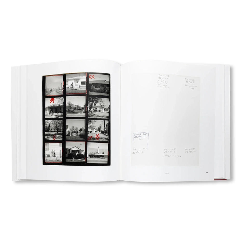 ROBERT ADAMS: CONTACT by Robert Adams（ロバート・アダムス）写真集