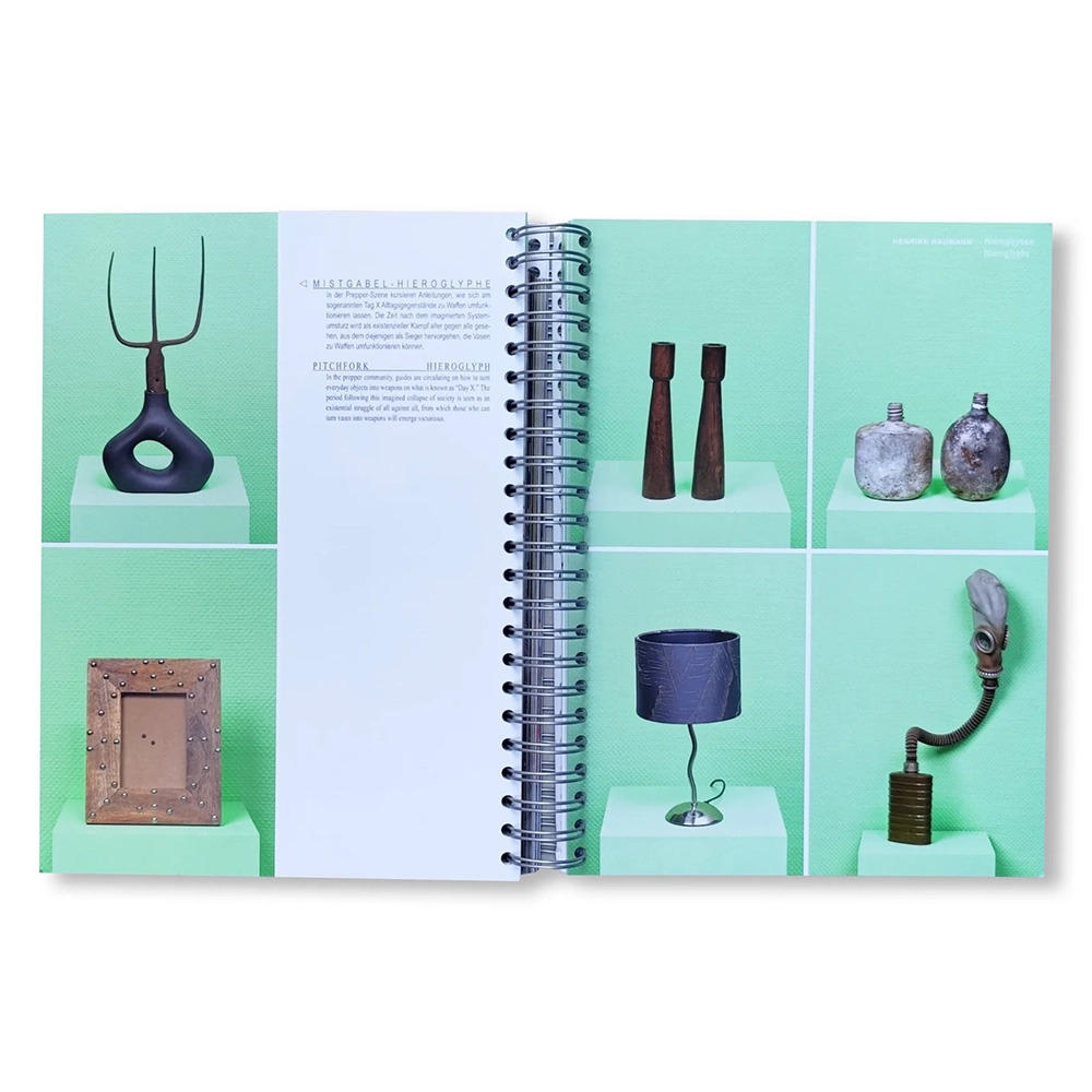 DIE INNERE FRONT - THE HOME FRONT by Henrike Naumann（ヘンリケ・ナウマン）作品集