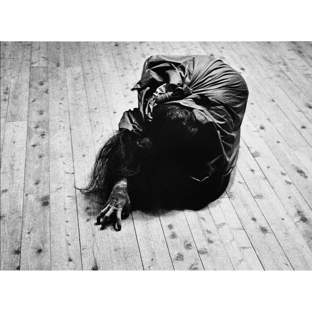 【限定900部／サイン入り】Tatsumi Hijikata Furoshiki and Dog 石黒健治 写真集