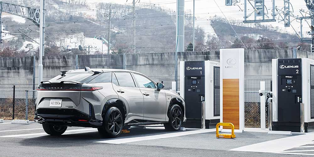 レクサス充電ステーションキービジュアル